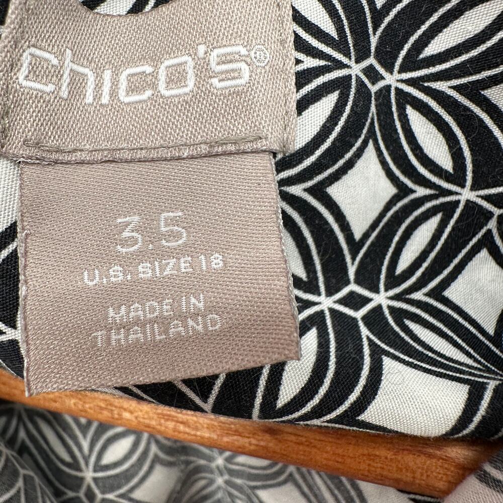 Chico's Black & White Pattern Button Down Collare… - image 5